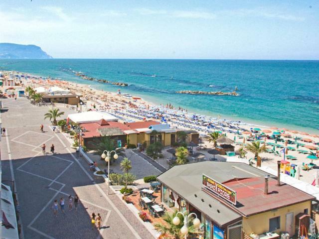 Apartamento Nel Blu Dipinto Di Blu Porto Recanati Exterior foto